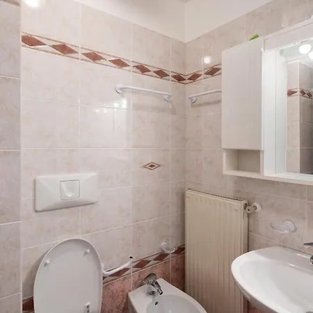 Apartment Alfever- Aurone